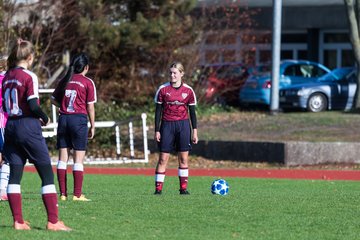 Bild 341 - B-Juniorinnen Halstenbek-Rellingen - Hamburger SV 2 : Ergebnis: 3:8
